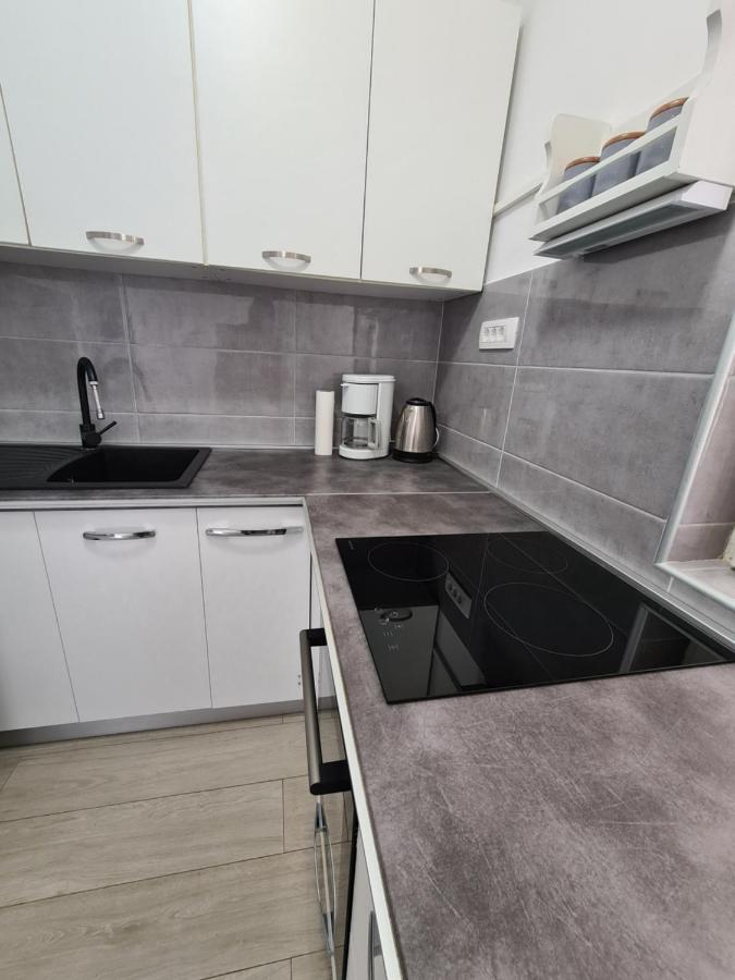 Apartment Ivana Brodarica  Bagian luar foto