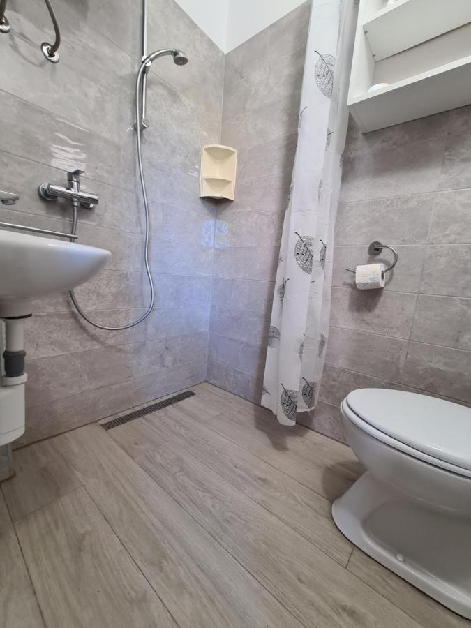 Apartment Ivana Brodarica  Bagian luar foto