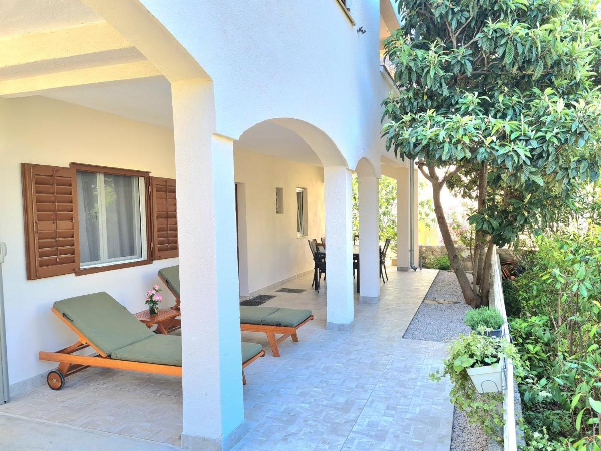 Apartment Ivana Brodarica  Bagian luar foto